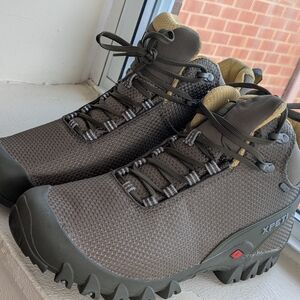 Men's Brown Hiking Boots